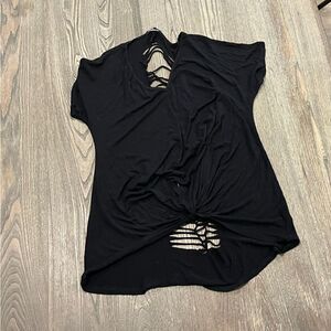 Bluheaven Cut-Up Back T-Shirt Crewneck Short Sleeve Knot Front Black Size Large